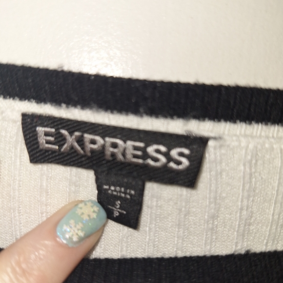 Express Striped Ribbed Sweater - Picture 4 of 5